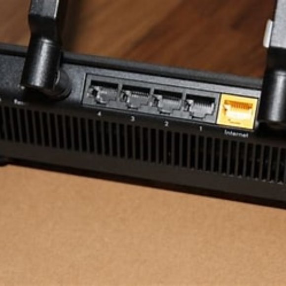 NETGEAR R7500 Nighthawk X4 AC2350 Dual Band WiFi R - Picture 6 of 7